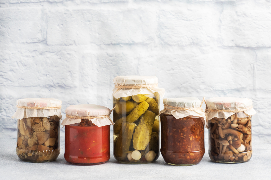 jars of pickled veggies